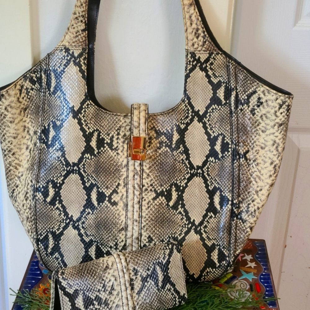 Brahmin Carla Tote & Wallet